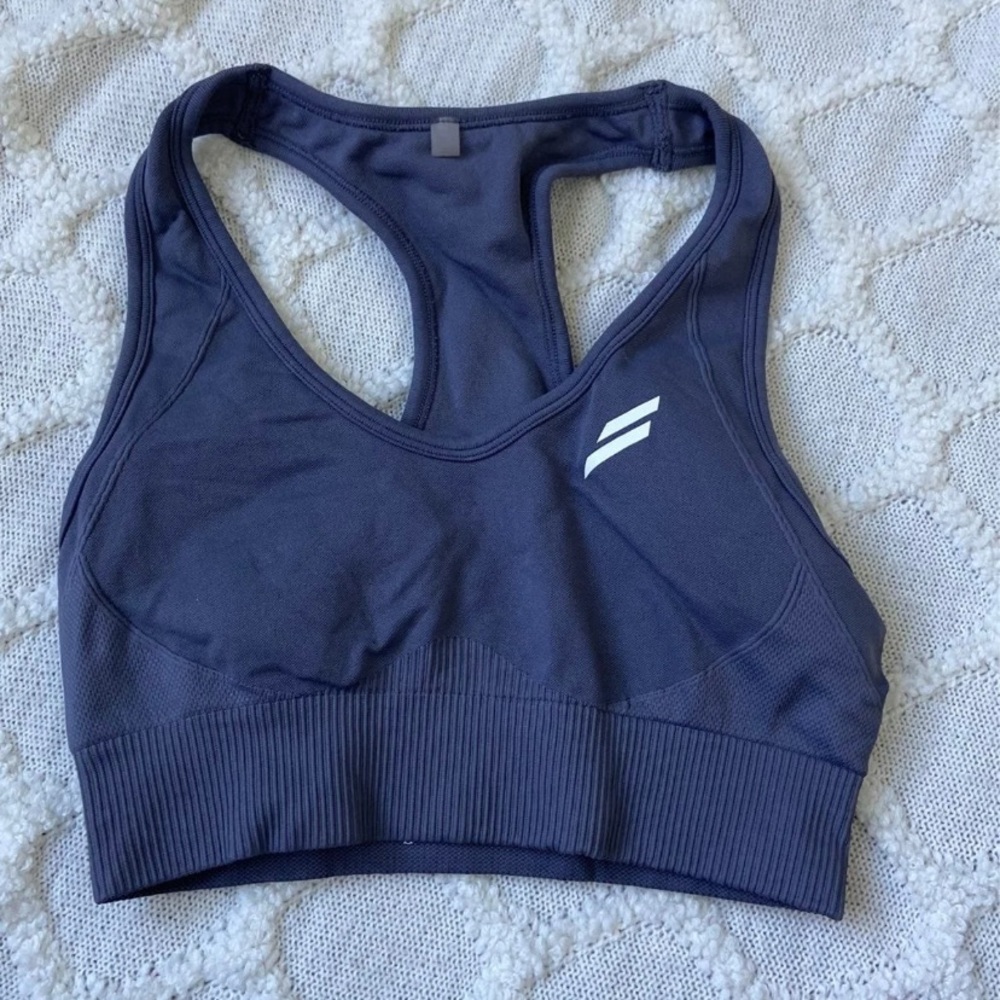 Doyoueven sports bra